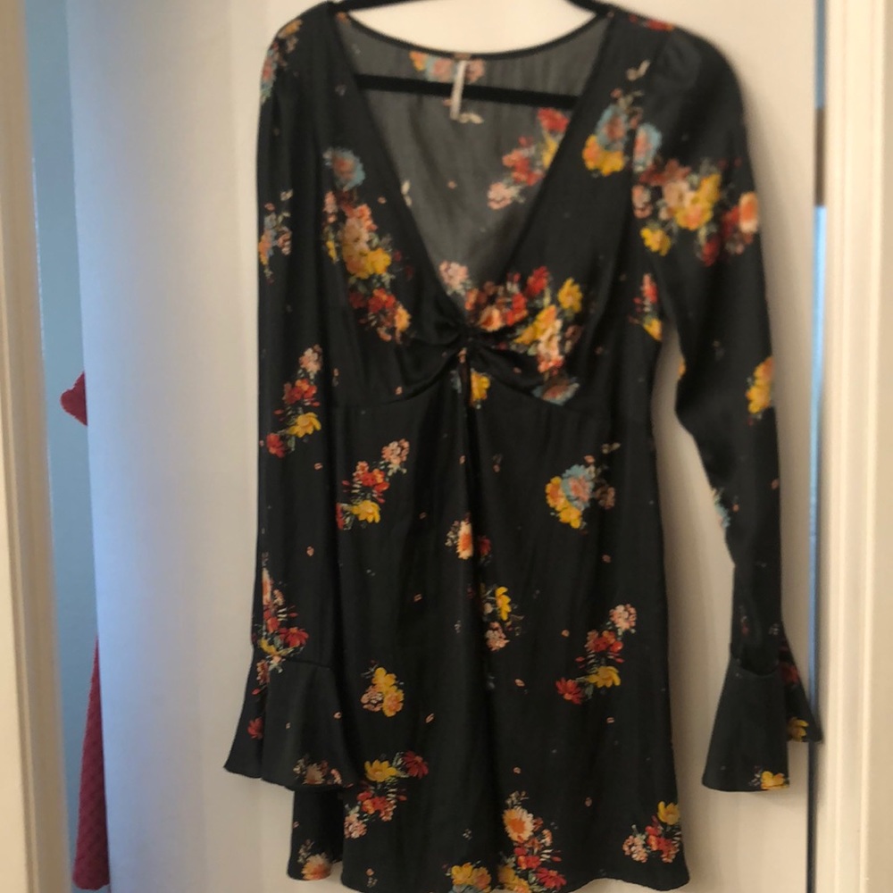 Free People silky floral dress SZ M
